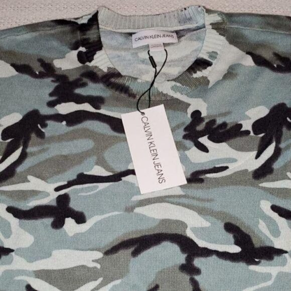 Calvin Klein Jeans Sz. XS Camouflage LS Trendy Sweater - Picture 6 of 8
